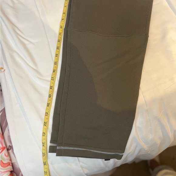 Lululemon Relaxed Pants Fit HR Knit Crop 24” Nomad Size : XS - Picture 14 of 16